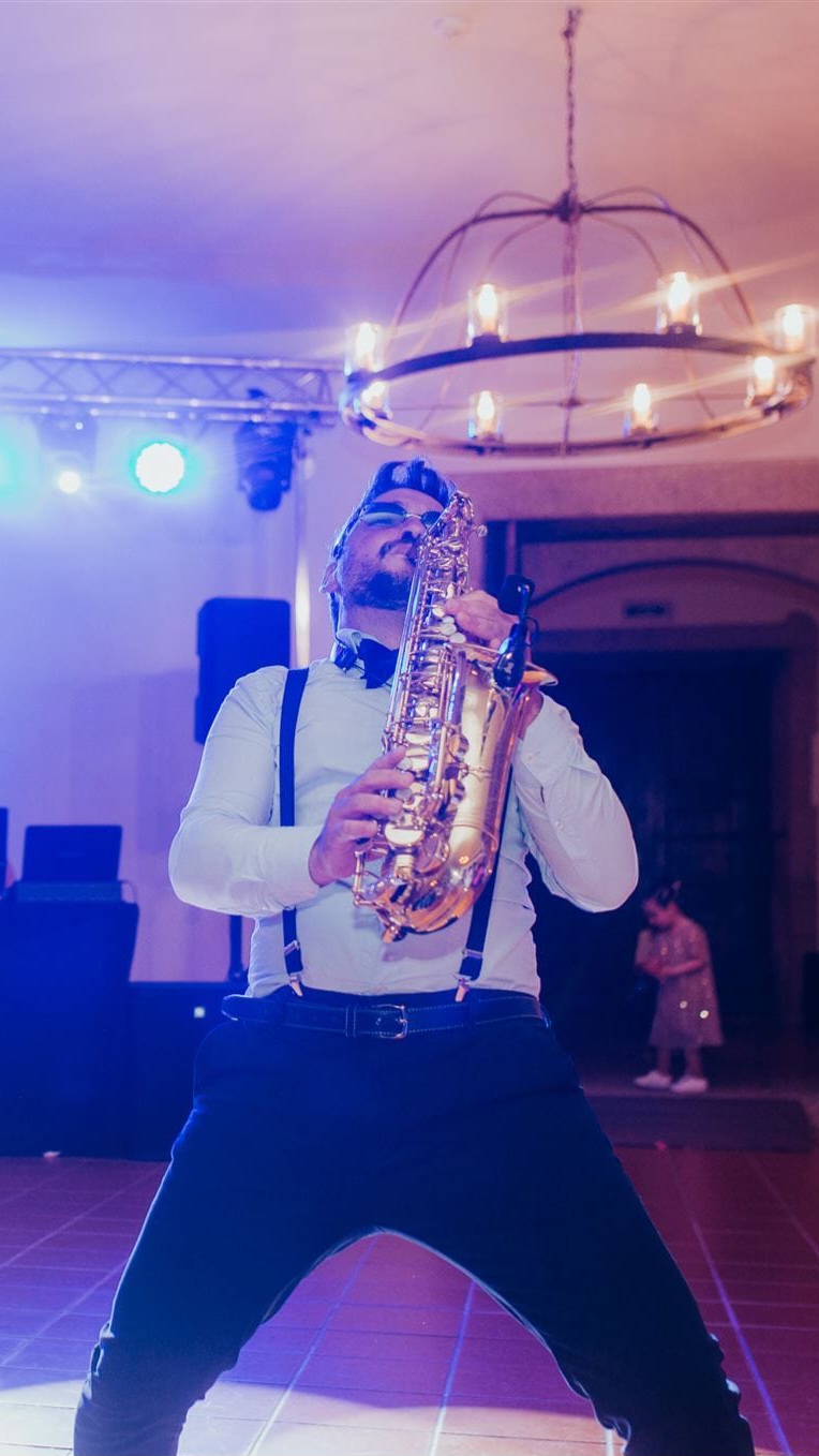 SaxoVaz DJ numa Festa
